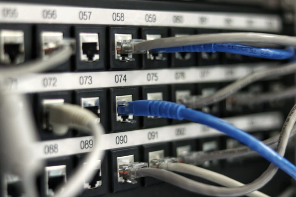 Launch bare-metal rackmount dedicated servers in rad web hosting's phx-1 data center.